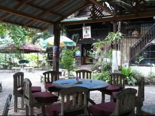 The Pub Guesthouse Чиангмай Екстериор снимка